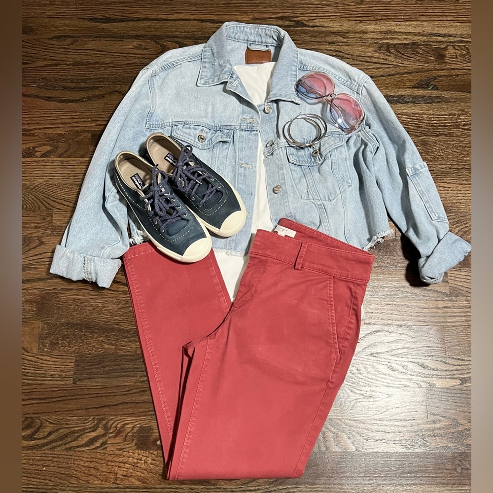 Loft Size 8 Straight Leg Chino Style Pant - Coral